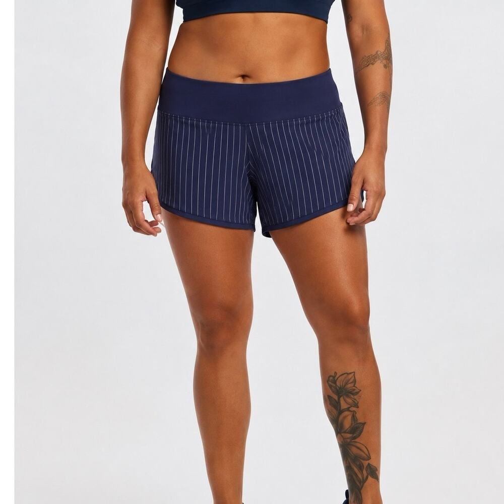 Oiselle NWT Roga 4” Running Shorts Blue Pinstripe Size 6